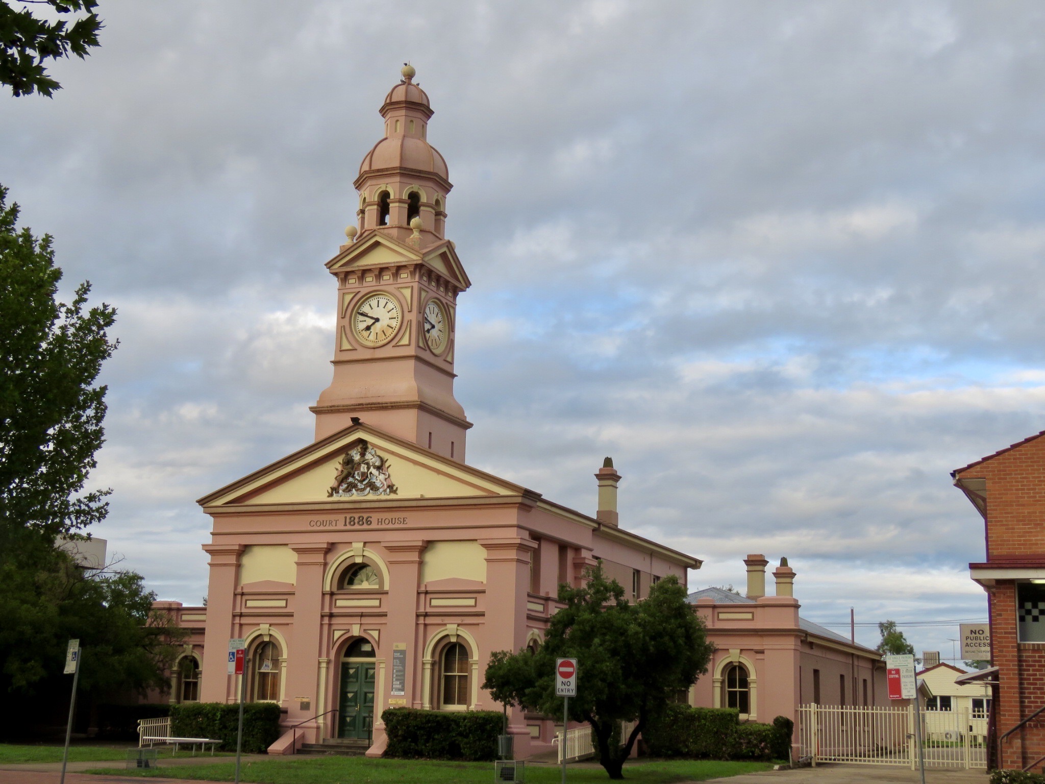 Place image